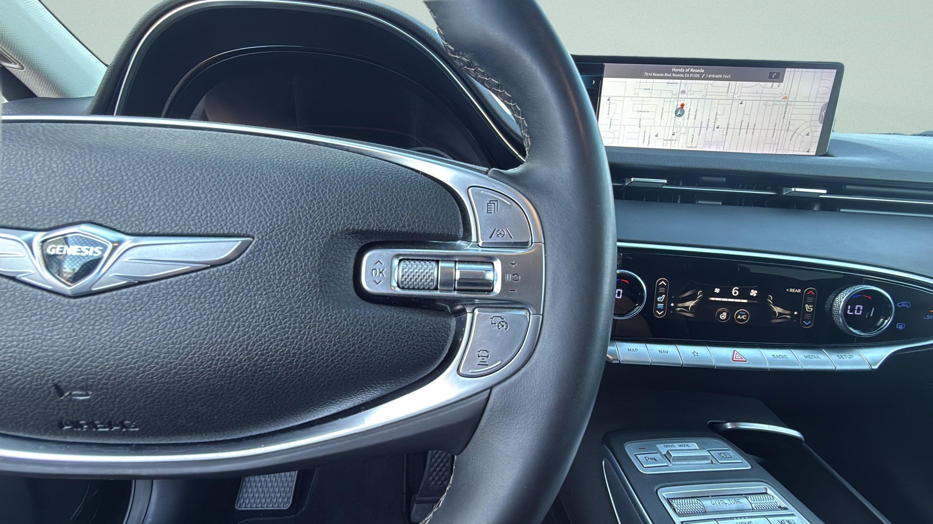2023 Genesis GV70 2.5T