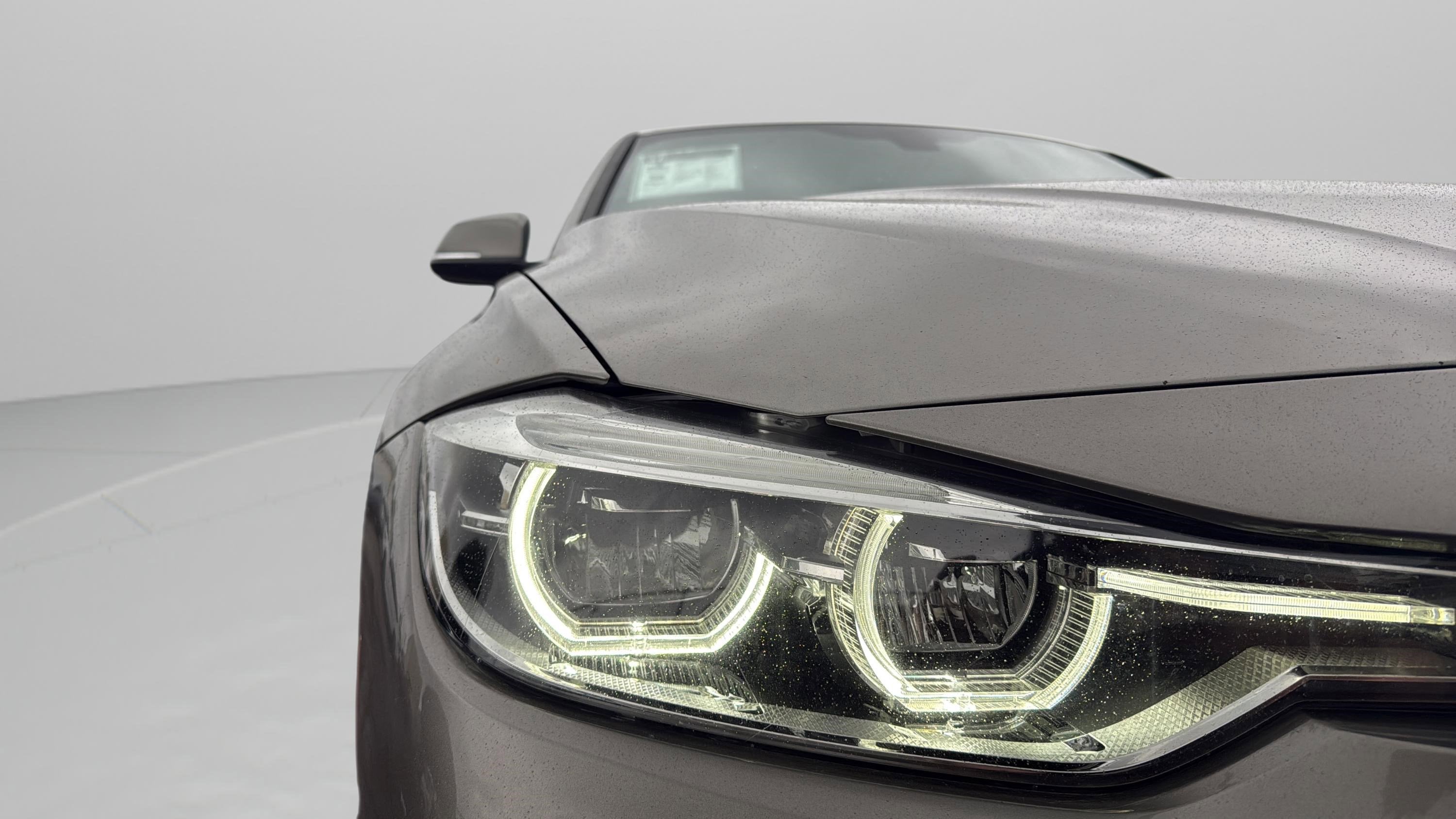 2018 BMW 3 Series 330i