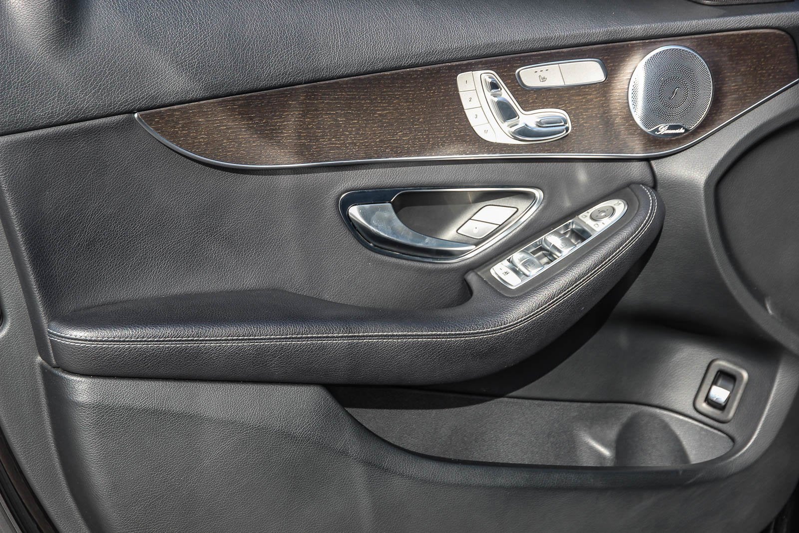 2020 Mercedes-Benz C 300 C 300